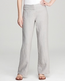 Casual yet refined, these Eileen Fisher trousers lend effortless style to your everyday, whether you're headed for a weekend getaway or a laid-back lunch. Casual yet refined, these Eileen Fisher trousers lend effortless style to your everyday, whether you're headed for a weekend getaway or a laid-back lunch.
