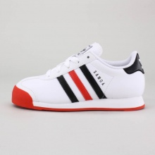 These adidas Originals Samoa shoes bring soccer flair to a new generation. Sized just right for little feet, the shoes feature a leather upper, a cool Trefoil-patterned outsole and the iconic rubber toe. These adidas Originals Samoa shoes bring soccer flair to a new generation. Sized just right for little feet, the shoes feature a leather upper, a cool Trefoil-patterned outsole and the iconic rubber toe.