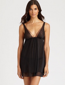 Airy tulle cut in a sexy babydoll silhouette trimmed with shimmering snake-print lace at the bodice.V-neckEmpire waistTiered hem83% nylon/15% elastane/2% cottonHand washMade in Italy Airy tulle cut in a sexy babydoll silhouette trimmed with shimmering snake-print lace at the bodice.V-neckEmpire waistTiered hem83% nylon/15% elastane/2% cottonHand washMade in Italy