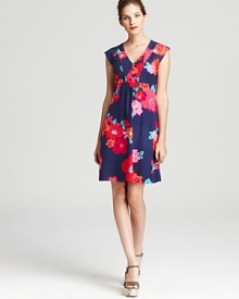 Gear up for a garden party in this Lilly Pulitzer dress. A brilliant bouquet of oversized florals freshens a classic silhouette for a delicate yet daring look. Gear up for a garden party in this Lilly Pulitzer dress. A brilliant bouquet of oversized florals freshens a classic silhouette for a delicate yet daring look.