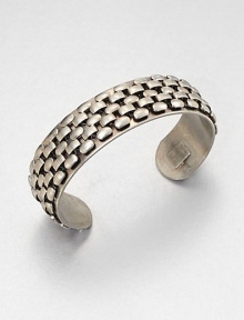 An eclectic style with a textured cobblestone design in antique-finished silver. Antique-finished silverDiameter, about 2.5Slip-on styleMade in USA An eclectic style with a textured cobblestone design in antique-finished silver. Antique-finished silverDiameter, about 2.5Slip-on styleMade in USA