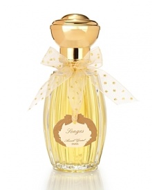 Inspired by a walk through an exotic garden at nightfall, Songes captures the image of a sensual and voluptuous evening. A sumptuous cocktail of frangipani, ylang ylang, jasmine and vanilla infuse this captivating and intoxicating scent. Inspired by a walk through an exotic garden at nightfall, Songes captures the image of a sensual and voluptuous evening. A sumptuous cocktail of frangipani, ylang ylang, jasmine and vanilla infuse this captivating and intoxicating scent.