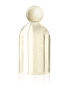 A lovely paradox. A demure violet with airy blossom and delicate peppery notes. A fragrance that is mysterious and fragile yet leaves a lasting trail. A lovely paradox. A demure violet with airy blossom and delicate peppery notes. A fragrance that is mysterious and fragile yet leaves a lasting trail.