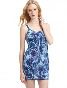 THE LOOKAbstract floral printScoopneckKnotted strapsLace-trimmed hemTHE FITAbout 30 from shoulder to hemTHE MATERIALNylonCARE & ORIGINMachine washImported