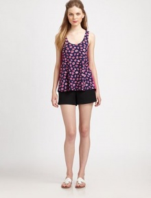 An undeniably feminine take on an American classic. These cotton shorts feature a side zipper and offer a hint of stretch for a flawless fit.Belt loopsSide zipperBack waist dartsBack pocketsInseam, about 598% cotton/2% spandexMachine washImported Model shown is 5'10(177cm) wearing US size 4. An undeniably feminine take on an American classic. These cotton shorts feature a side zipper and offer a hint of stretch for a flawless fit.Belt loopsSide zipperBack waist dartsBack pocketsInseam, about 598% cotton/2% spandexMachine washImported Model shown is 5'10(177cm) wearing US size 4.