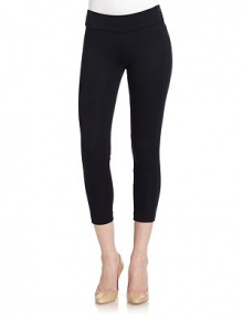 THE LOOKWide waistband Front seam detailsTapered cropped silhouetteSide zip closureTHE FITRise, about 8Inseam, about 25THE MATERIAL41% cotton/33% polyamide/18% flax/8% elastaneCARE & ORIGINHand washMade in ItalyModel shown is 5'10 (177cm) wearing US size 4. THE LOOKWide waistband Front seam detailsTapered cropped silhouetteSide zip closureTHE FITRise, about 8Inseam, about 25THE MATERIAL41% cotton/33% polyamide/18% flax/8% elastaneCARE & ORIGINHand washMade in ItalyModel shown is 5'10 (177cm) wearing US size 4.