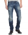 Find what fits. With a slim, straight style, these jeans from Guess are a just-right weekend look.