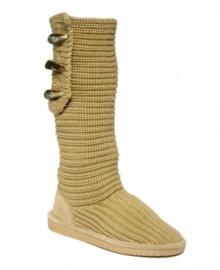 What goes up must come down, but thanks to a knit foldover cuff on the Anastasia boots by BEARPAW, you can have it both ways! Cable-knit detailing and a toggle detail on the side add a touch of country charm. What goes up must come down, but thanks to a knit foldover cuff on the Anastasia boots by BEARPAW, you can have it both ways! Cable-knit detailing and a toggle detail on the side add a touch of country charm.