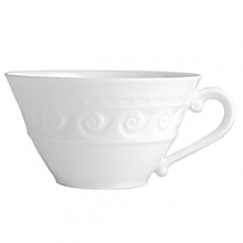The Louvre dinnerware collection takes its design inspiration from architectural motifs that adorn the exterior of the Louvre museum. Casual or formal, this collection offers great practicality and adapts to every occasion. Oven and dishwasher safe, many of the bakeware pieces transition from oven to table. The Louvre dinnerware collection takes its design inspiration from architectural motifs that adorn the exterior of the Louvre museum. Casual or formal, this collection offers great practicality and adapts to every occasion. Oven and dishwasher safe, many of the bakeware pieces transition from oven to table.