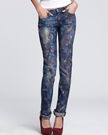 Channel your inner artiste in these BLANKNYC straight-leg jeans, splattered in paint for that just-stepped-out-of-the-studio look. Channel your inner artiste in these BLANKNYC straight-leg jeans, splattered in paint for that just-stepped-out-of-the-studio look.