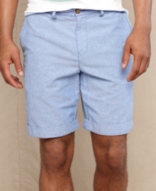 Need some preppy polish this season? A pair of these flat front oxford shorts from Tommy Hilfiger keeps your look crisp and on-trend. Need some preppy polish this season? A pair of these flat front oxford shorts from Tommy Hilfiger keeps your look crisp and on-trend.