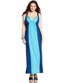 Two of the hottest trends combine for this plus size dress from Eyeshadow. Bold colorblocking meets a must-have maxi silhouette for a dramatic effect! Two of the hottest trends combine for this plus size dress from Eyeshadow. Bold colorblocking meets a must-have maxi silhouette for a dramatic effect!
