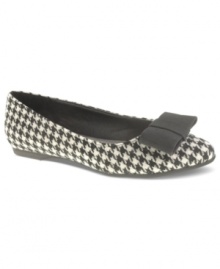 Everything's on-target. CL by Laundry's Beauty Spot flats feature great patterns on the upper and have a cute decorative bow on the toe. Everything's on-target. CL by Laundry's Beauty Spot flats feature great patterns on the upper and have a cute decorative bow on the toe.