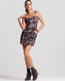 A coolly laid-back take on femininity, this Volcom dress features a riotous print that packs a punch. A coolly laid-back take on femininity, this Volcom dress features a riotous print that packs a punch.