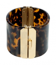 Stylish bangle from hot New York designer Marc Jacobs - In elegant tortoise - Fine, gold-colored hinged clasp (fits on either arm) - Crazy decorative and dressy - A mega glamorous color accent for fall - Wide shape - A super highlight piece for day and evening - An easy instant upgrade - goes with a sexy top, business suit, equestrienne look as well as a cocktail dress Stylish bangle from hot New York designer Marc Jacobs - In elegant tortoise - Fine, gold-colored hinged clasp (fits on either arm) - Crazy decorative and dressy - A mega glamorous color accent for fall - Wide shape - A super highlight piece for day and evening - An easy instant upgrade - goes with a sexy top, business suit, equestrienne look as well as a cocktail dress