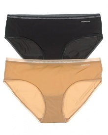A pretty lace trim lends elegant style to this hipster from Calvin Klein Underwear. A pretty lace trim lends elegant style to this hipster from Calvin Klein Underwear.