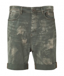 With a stylishly distressed tie-dye effect and a casual fit these Bermuda shorts from D&G Dolce & Gabbana bring downtown-ready style to your summer look - Five-pocket styling, rolled hem, distressed detailing - Style with a tee and retro-inspired trainers With a stylishly distressed tie-dye effect and a casual fit these Bermuda shorts from D&G Dolce & Gabbana bring downtown-ready style to your summer look - Five-pocket styling, rolled hem, distressed detailing - Style with a tee and retro-inspired trainers