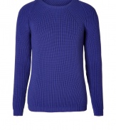 A contemporary take on the classic pullover, Jil Sanders modern ribbed sweater is as versatile as it is chic - Round neckline, raglan ribbed long sleeves - Slim fit - Wear with a button-down, tailored trousers and lace-ups