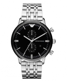 A classically designed watch from Emporio Armani that elevates any ensemble. A classically designed watch from Emporio Armani that elevates any ensemble.