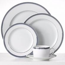 Classically beautiful design sets a flawless, elegant table. Pleasing to a variety of styles and tastes, this collection fits seamlessly into almost any décor. Classically beautiful design sets a flawless, elegant table. Pleasing to a variety of styles and tastes, this collection fits seamlessly into almost any décor.