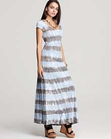 '70s-chic tie-dye makes a splash on this C&C California maxi dress, perfect for weekend jaunts. '70s-chic tie-dye makes a splash on this C&C California maxi dress, perfect for weekend jaunts.