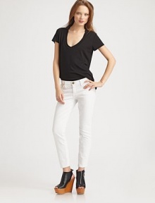 Classic rail-straight denim, finished with just a hint of stretch and a sophisticated crop.THE FITSlim fitRise, about 8Inseam, about 27THE DETAILSZip flyFive-pocket style98% cotton/2% elastaneMachine washMade in USA of imported fabricModel shown is 5'10 (178cm) wearing US size 4. Classic rail-straight denim, finished with just a hint of stretch and a sophisticated crop.THE FITSlim fitRise, about 8Inseam, about 27THE DETAILSZip flyFive-pocket style98% cotton/2% elastaneMachine washMade in USA of imported fabricModel shown is 5'10 (178cm) wearing US size 4.