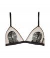 Dainty and enticing, this lace-laden La Perla bra will add a sexy kick to any look - Lace detailed soft cups, adjustable straps, scalloped trim, hook and eye closures - Perfect under virtually any outfit or with the matching panties for stylish lounging