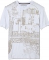 Your casual style becomes an art form in this graphic t-shirt from Sean John.