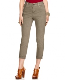 These cuffed capris by DKNY Jeans in a lightweight cotton fabric blend add a rugged touch to tees and sky-high sandals. They pair perfectly with a denim jacket, too! These cuffed capris by DKNY Jeans in a lightweight cotton fabric blend add a rugged touch to tees and sky-high sandals. They pair perfectly with a denim jacket, too!