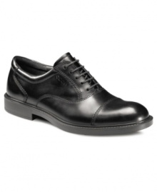 Everyday wardrobe in need of a boost? Step up your favorite looks with a pair of Ecco oxford men's dress shoes that's versatile enough for the work week or the weekend. Everyday wardrobe in need of a boost? Step up your favorite looks with a pair of Ecco oxford men's dress shoes that's versatile enough for the work week or the weekend.