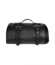 Ultra-luxe Amour travel blanket - Stay cozy in style with this amazing travel blanket - Gorgeous black blanket with a lambskin carrying case - Made by high-end intimate apparel brand Kiki de Montparnasse Ultra-luxe Amour travel blanket - Stay cozy in style with this amazing travel blanket - Gorgeous black blanket with a lambskin carrying case - Made by high-end intimate apparel brand Kiki de Montparnasse