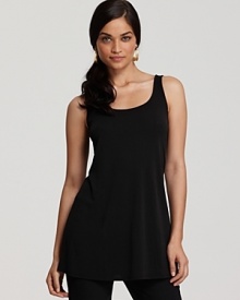Effortlessly paired with chic accessories or belted for a refined finish, Eileen Fisher's silk jersey tunic lends feminine ease to everyday looks. Effortlessly paired with chic accessories or belted for a refined finish, Eileen Fisher's silk jersey tunic lends feminine ease to everyday looks.