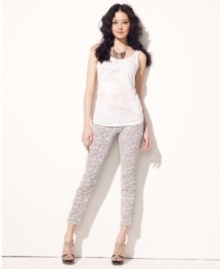 An allover floral print adds a fashion-forward flair to these Else skinny jeans -- a stylish spin on a staple! An allover floral print adds a fashion-forward flair to these Else skinny jeans -- a stylish spin on a staple!