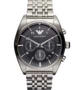 The perfect finishing touch on your boardroom look: a structured watch by Emporio Armani.