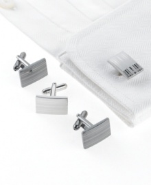 Accent your look with the true minimalist style of these cufflinks from Geoffrey Beene. Accent your look with the true minimalist style of these cufflinks from Geoffrey Beene.