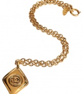 Ultra-luxe golden 1980s diamond shaped necklace - This statement-making necklace is authentic vintage Chanel from the 1980s - Stylish gold-plated chain necklace with iconic double C Chanel logo charm - Amp up any outfit with this ultra-chic accessory- Perfect for cocktail attire or to dress up daywear