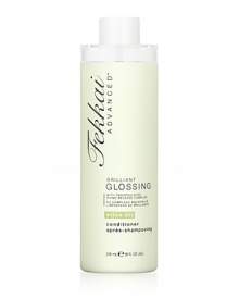 This sheer conditioner with encapsulated olive oil gives hair what it needs: vital moisture and shine while restoring its strength. This sheer conditioner with encapsulated olive oil gives hair what it needs: vital moisture and shine while restoring its strength.