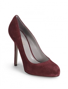 THE LOOKRich Italian suede upperRound toePadded insoleSelf-covered heel, 4½ (115mm)Hidden platform, ½ (15mm)Compares to a 4 heel (100mm)THE MATERIALSuede upperLeather liningLeather soleORIGINMade in Italy THE LOOKRich Italian suede upperRound toePadded insoleSelf-covered heel, 4½ (115mm)Hidden platform, ½ (15mm)Compares to a 4 heel (100mm)THE MATERIALSuede upperLeather liningLeather soleORIGINMade in Italy