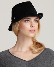 Captivate in this lightweight but heavy hitting Helen Kaminski bucket hat, with enough contrast and seaming to keep things very interesting. Captivate in this lightweight but heavy hitting Helen Kaminski bucket hat, with enough contrast and seaming to keep things very interesting.
