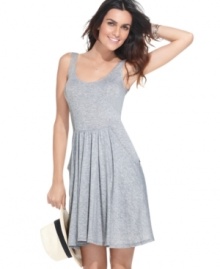 A simple yet stylish swimsuit cover up, lounge pool or beachside in this J Valdi A-line dress! A simple yet stylish swimsuit cover up, lounge pool or beachside in this J Valdi A-line dress!