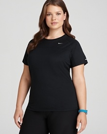 Worn alone for circuit training or layered for a long outdoor run, this Nike top features Dri-FIT moisture-wicking technology to keep your workouts looking as good as they feel. Worn alone for circuit training or layered for a long outdoor run, this Nike top features Dri-FIT moisture-wicking technology to keep your workouts looking as good as they feel.