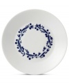 Ringed with navy flora, the Fable Garland pasta bowl boasts distinct Scandinavian style and, in Royal Doulton porcelain, is up for just about any task. Mix with other Karolin Schnoor nature patterns to customize your table.