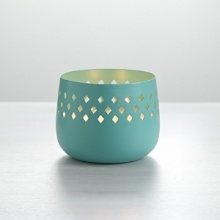 Illuminate sunset cocktails and BBQs while keeping bugs at bay with this Juliska citronella candle in a range of heavenly scents.Lime Verbena - an invigorating fusion of lime, lemon, Italian bergamot, verbena and citronella.Island Coconut - French cassis, golden raspberries and pink guava blend with tropical notes of wild berry, papaya nectar and coconut milk Fresh Rain - A dewy blend of fresh rain drops, pink grapefruit, Amazon lily, rainforest bamboo and citronellaOrange Blossom - A bright blend of Sicilian lemon, tangerine, orange blossom, Mandarin balm and citronella Illuminate sunset cocktails and BBQs while keeping bugs at bay with this Juliska citronella candle in a range of heavenly scents.Lime Verbena - an invigorating fusion of lime, lemon, Italian bergamot, verbena and citronella.Island Coconut - French cassis, golden raspberries and pink guava blend with tropical notes of wild berry, papaya nectar and coconut milk Fresh Rain - A dewy blend of fresh rain drops, pink grapefruit, Amazon lily, rainforest bamboo and citronellaOrange Blossom - A bright blend of Sicilian lemon, tangerine, orange blossom, Mandarin balm and citronella