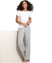 Keep things casual with this essential pajama top from Tommy Hilfiger. Short sleeves and a soft feel give you the comfort you crave. Keep things casual with this essential pajama top from Tommy Hilfiger. Short sleeves and a soft feel give you the comfort you crave.