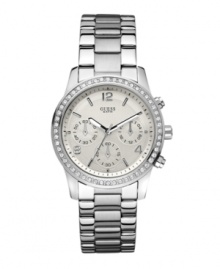 With an elegant design and sparkling accents, this gorgeous GUESS watch sets an icy example of impeccable taste. With an elegant design and sparkling accents, this gorgeous GUESS watch sets an icy example of impeccable taste.