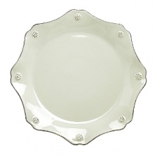 Whether elegant or casual, sophisticated or modern, Juliska Berry & Thread white dinnerware will suit whatever your setting and look great on your table.