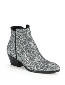 THE LOOKAlmond toeAllover glitterSide zipperPadded insoleStacked heel 2 (50mm)THE MATERIALGlitter-covered upperLeather lining and soleORIGINMade in Italy THE LOOKAlmond toeAllover glitterSide zipperPadded insoleStacked heel 2 (50mm)THE MATERIALGlitter-covered upperLeather lining and soleORIGINMade in Italy