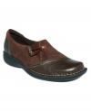 A classic brand like Clarks is synonymous with comfort, and thanks to their round-toe shape and flex sole, the Tona Range flats are no exception. Made in a mixture of leather and suede, they feature a gore insert and faux toggle detail on the vamp.