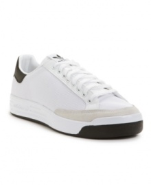 Rod Laver is the only player in history to win the tennis Grand Slam twice. Introduced in 1970, this is the first signature shoe of the man many consider the best tennis player ever. So it's easy to see why these men's sneakers are still so popular. Rod Laver is the only player in history to win the tennis Grand Slam twice. Introduced in 1970, this is the first signature shoe of the man many consider the best tennis player ever. So it's easy to see why these men's sneakers are still so popular.