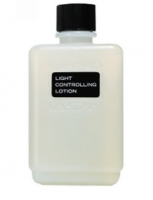 Refreshing toner removes oil and dulling surface cells. Naturally binds moisture to the skin so it doesn't dehydrate. For Slightly Dry to Oily skin. 6.8 oz. Refreshing toner removes oil and dulling surface cells. Naturally binds moisture to the skin so it doesn't dehydrate. For Slightly Dry to Oily skin. 6.8 oz.